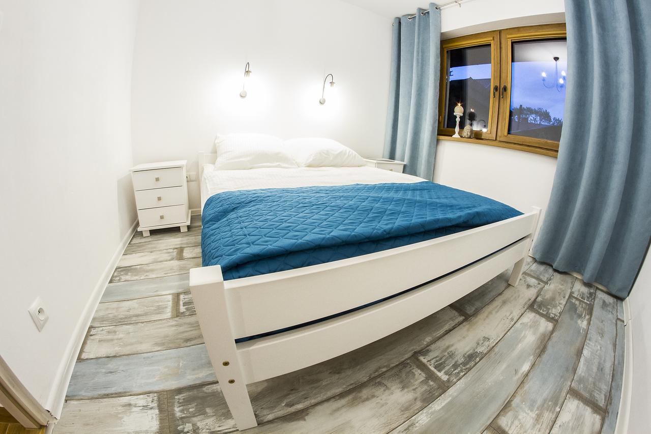 Ferienwohnung "Miedzy Gruszka A Sanem" Lesko Exterior foto