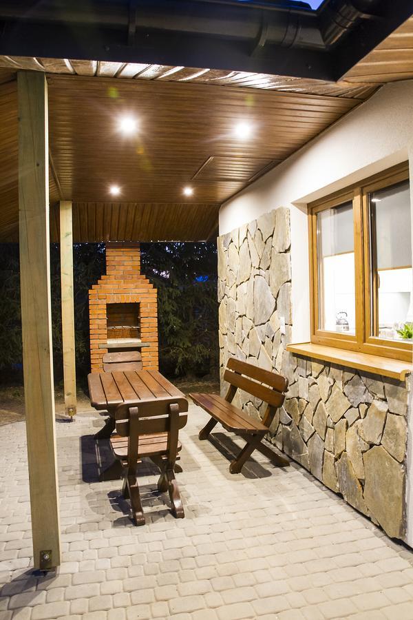 Ferienwohnung "Miedzy Gruszka A Sanem" Lesko Exterior foto